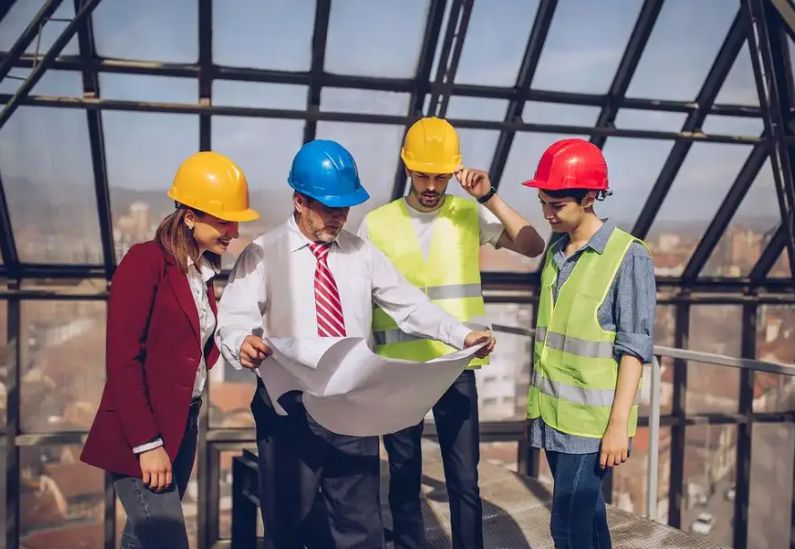 如何利用建設(shè)工程項目管理系統(tǒng)降低風(fēng)險和成本？